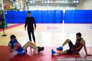 山西男篮春训集结剑指新赛季 众将挥汗如雨主帅许晋哲严抓细节