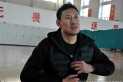 “小李飞刀”再出山：李楠抵济南掌印山东全运男篮，从容开启全运备战