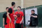 宫鲁鸣挂帅男篮海埂苦练 周鹏李根谈笑间冲刺里约