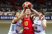 中国男篮蓝队32分大胜斯洛文尼亚，系列赛三连胜收官