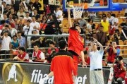 世预赛H组阿联酋客场2-0完胜巴林，拉马丹传射建功登顶榜首