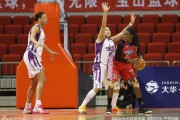铿锵玫瑰 WCBA 赛场绽放 赵爽坎贝奇共谱女篮热血篇章