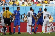 意大利1-1战平乌拉圭，曼奇尼实验阵型难掩蓝衣锋无力