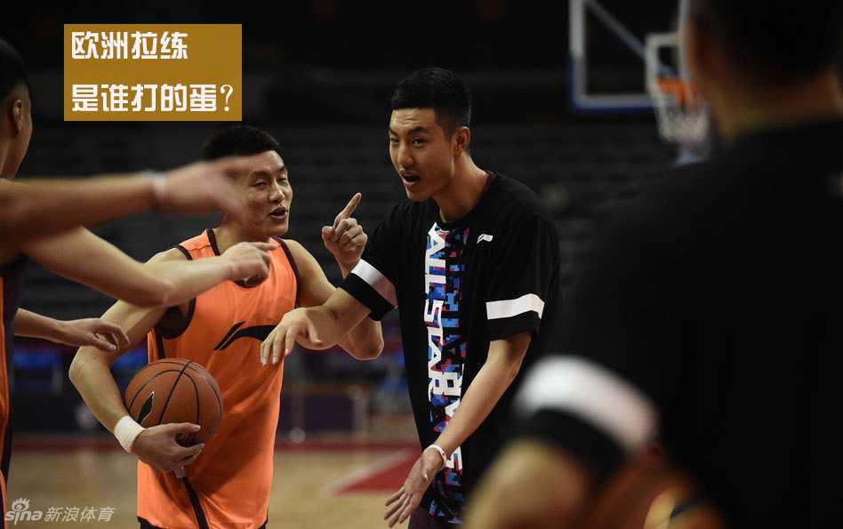 男篮食堂争霸赛:郭少打蛋靠队友,西热烤肉获姚明点赞 或许在姚明心中,给大郅递上一盘热气腾腾的烤鸭,和在内线给他传一个好球同样重要,这不仅是对对手的尊重,更是老友间的默契。