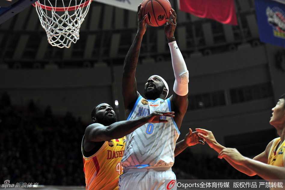 疆同激战国内球员闪耀赛场 西热力江外线果断发炮,三分出手坚定而自信