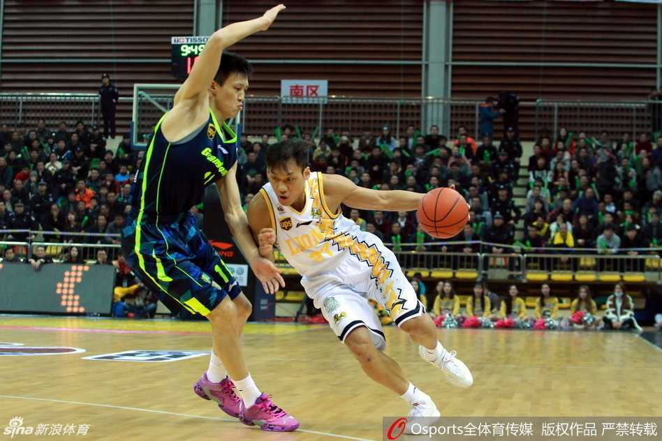 粤辽双雄闪耀东莞,易建联卫冕票王引领全明星盛宴 老将朱芳雨宝刀未老,南北内线之争他将用经验对抗年轻势力