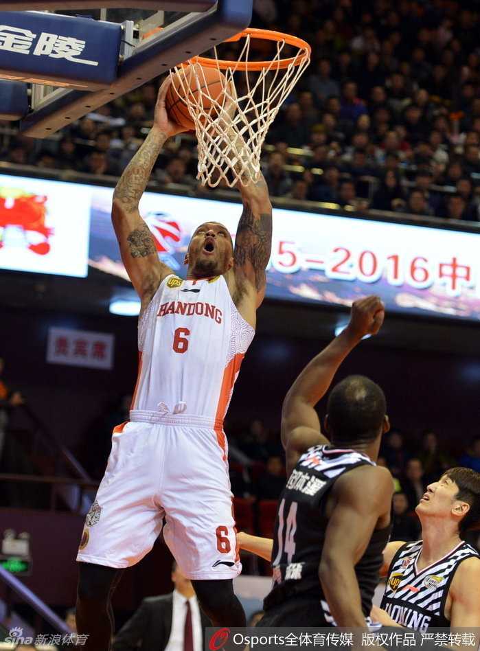 辽鲁大战风云再起,全能比斯利与孤单兰多夫上演冰火对决