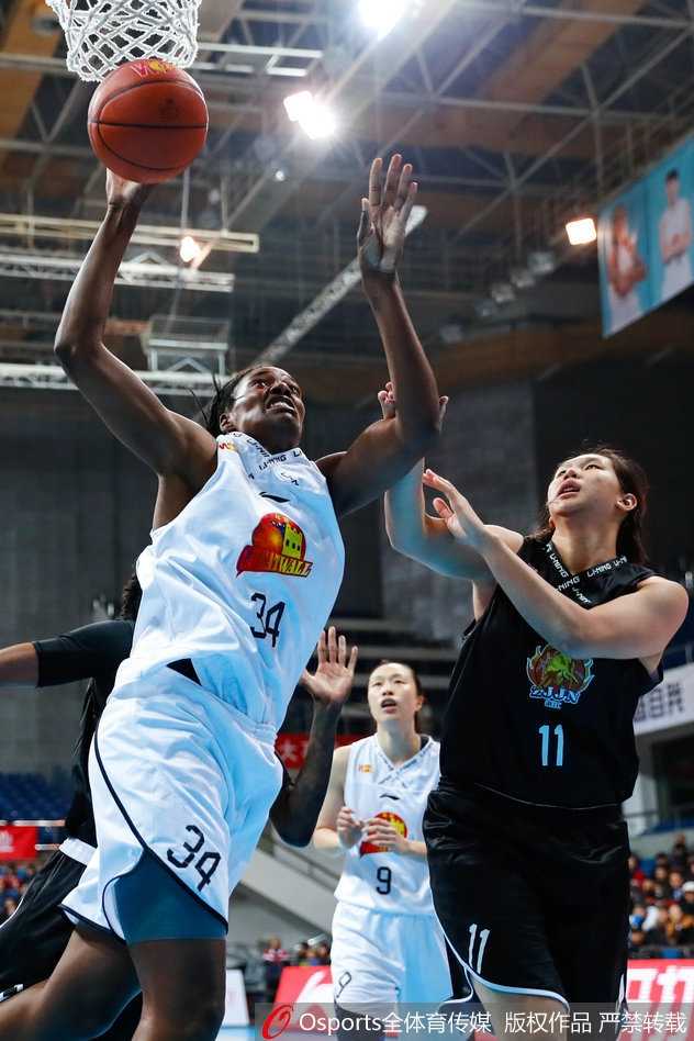 京浙大战风云突变 卫冕冠军主场血洗浙江强势扳平 邵婷持球突破灵动飘逸,女篮队长撕裂防线如入无人之境