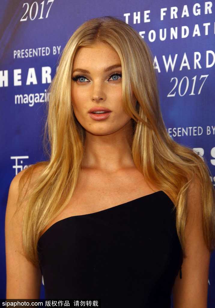 从瑞典女篮到纽约冻龄女神:艾尔莎·霍斯卡的冰雪奇缘 纽约寒风中,艾尔莎·霍斯卡回眸一瞥,金色长发随风轻扬,眼神如北欧冰雪般清冷而深邃