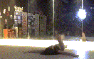 热舞健身女神微博爆红 火辣身材引爆眼球 高难度舞蹈动作彰显专业功底 核心力量惊人