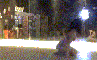 热舞健身女神微博爆红 火辣身材引爆眼球 扭腰摆臀展现火辣身材 曲线玲珑惹人羡