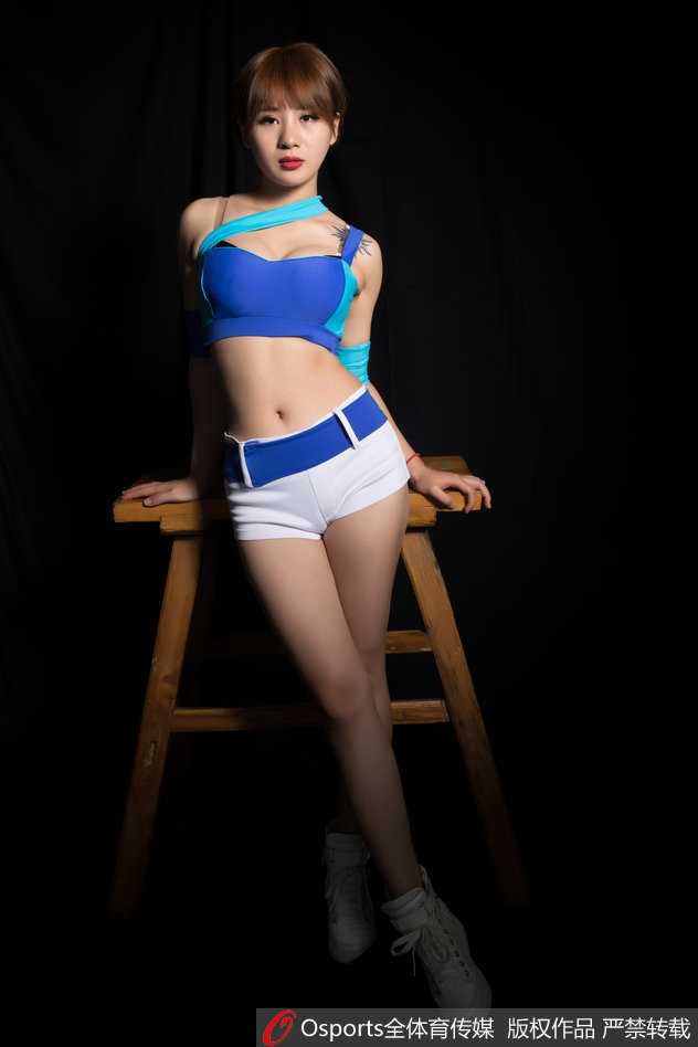 肯帝亚篮球宝贝KDancer:凯旋之舞下的赛场精灵 江苏肯帝亚篮球宝贝在光影交错中回眸,眼神迷离而深邃,将东方女性的含蓄美与啦啦操的热情完美融合