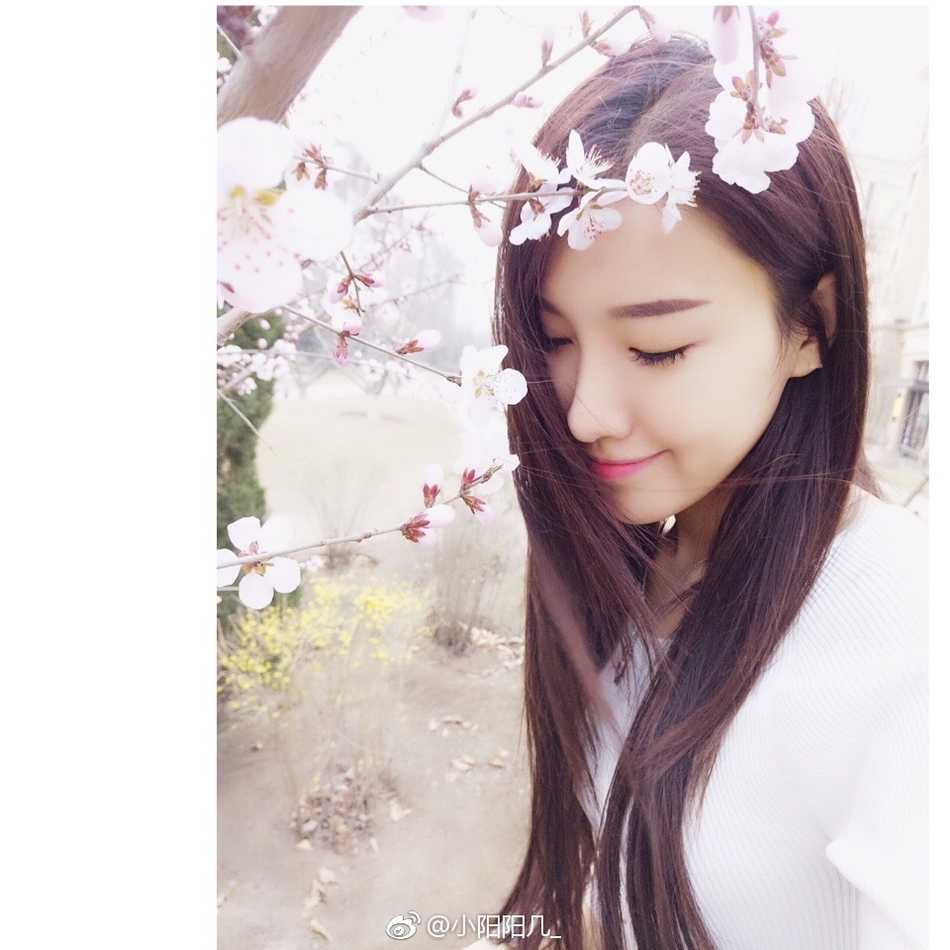 郭艾伦前女友马阳阳近况,从模特到珠宝设计师的华丽转身 马阳阳晒出学习珠宝鉴定的工作照,专注的神情透露出她对专业的执着与热爱