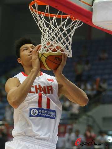 53-58！中国男篮蓝队末节崩盘惜败俄罗斯，金砖运动会屈居亚军