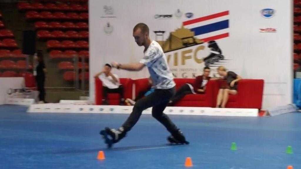 53-58！中国男篮蓝队末节崩盘惜败俄罗斯，金砖运动会屈居亚军