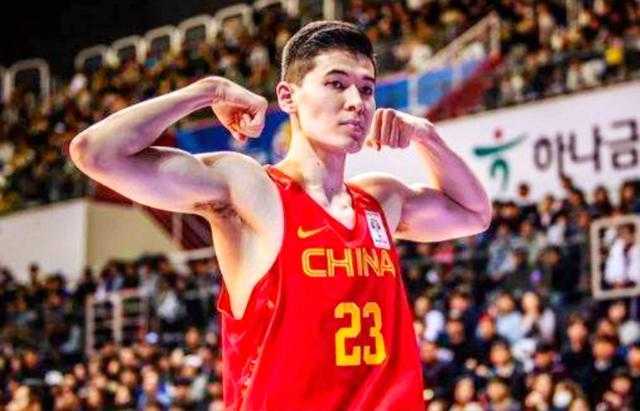 CBA八一vs福建惊天群殴:14人禁赛创纪录的军闽全武行 CBA八一vs福建惊天群殴:14人禁赛创纪录的军闽全武行