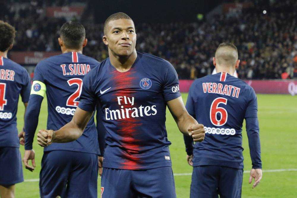 一场10人作战+逆境破局,姆巴佩的“苏”名印刻在阿诺埃塔 一场10人作战+逆境破局,姆巴佩的“苏”名印刻在阿诺埃塔