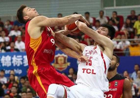 中国男篮75-70逆转法国二队 中国男篮75-70逆转法国二队