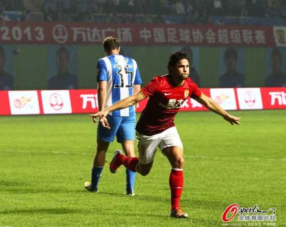 中超德比黄牌大战：恒大5-0血洗富力