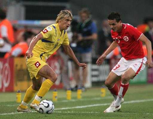 乌克兰2-1逆转瑞士，津琴科替补建功揭开欧国联新篇章