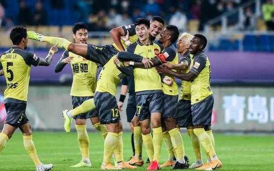 保利尼奥绝杀助恒大2-1国安，何塞首秀惜败却赢掌声