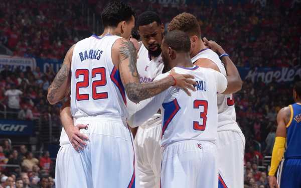 勇士17分大逆转终结快船7连胜，库里27分晃倒保罗成经典