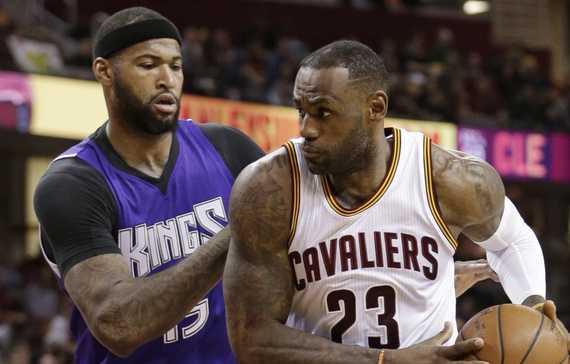 勇士残阵对决国王惊险止连败，库里复出第二战手感冰凉仍有三分定局