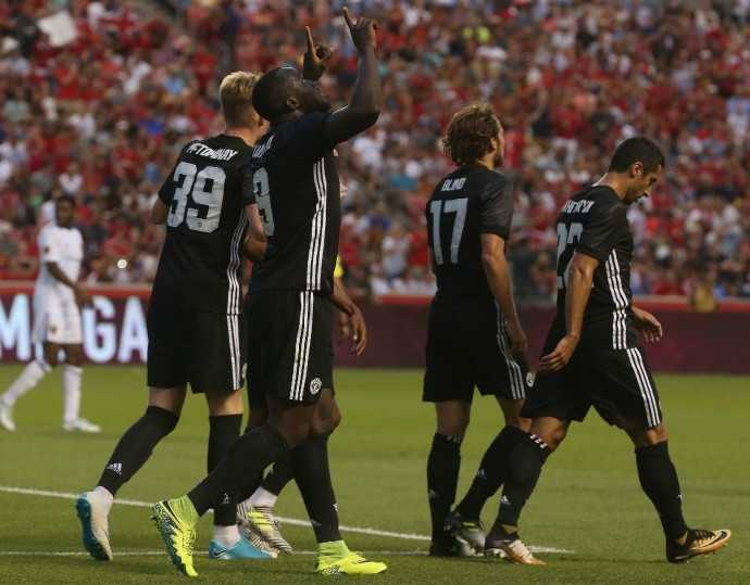 友谊赛-曼联2-1逆转皇家盐湖城 卢卡库处子球姆希塔良传射 友谊赛-曼联2-1逆转皇家盐湖城 卢卡库处子球姆希塔良传射