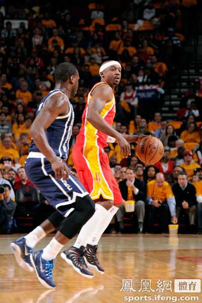 哈登41分打崩雷霆，火箭主场掀翻双少