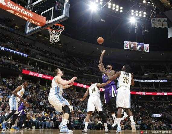 国王主场碾碎小牛 21年首闯西部决赛