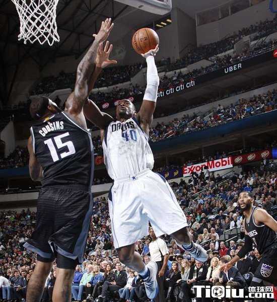 国王主场碾碎小牛 21年首闯西部决赛