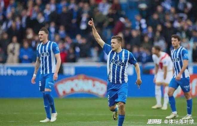 墨超复盘：瓜达拉哈拉2-2补时绝平，美洲狮新帅首秀遭“戏剧性”抢戏