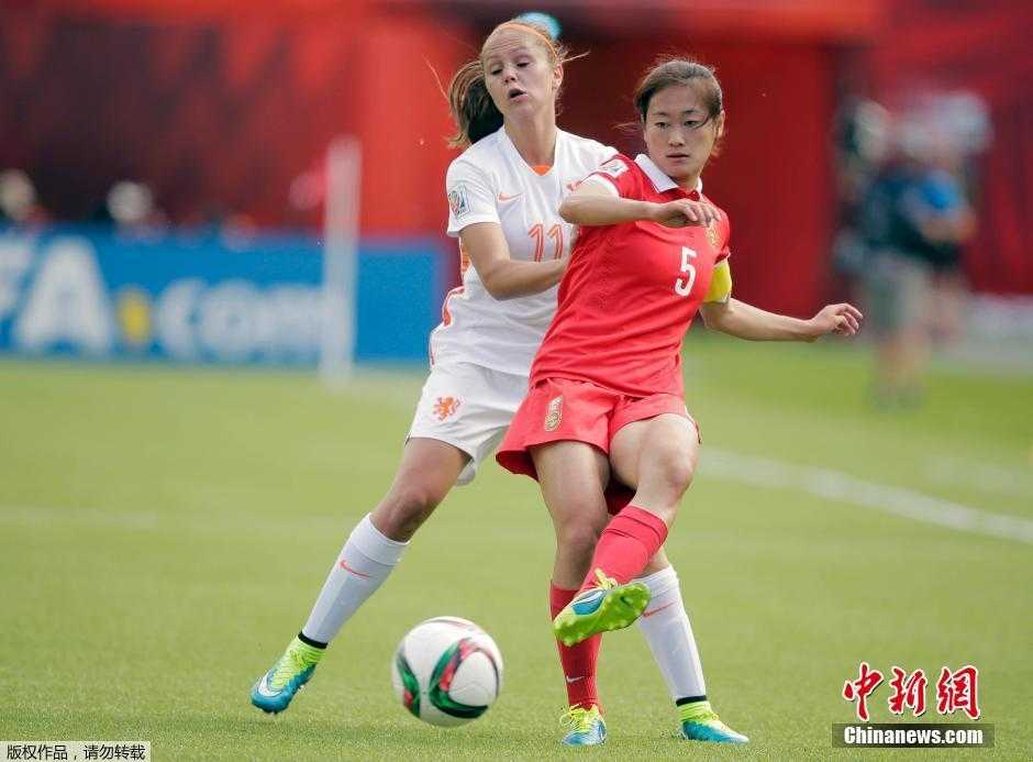 标题：铿锵玫瑰绝地逆转！中国女足1-0小胜荷兰女足