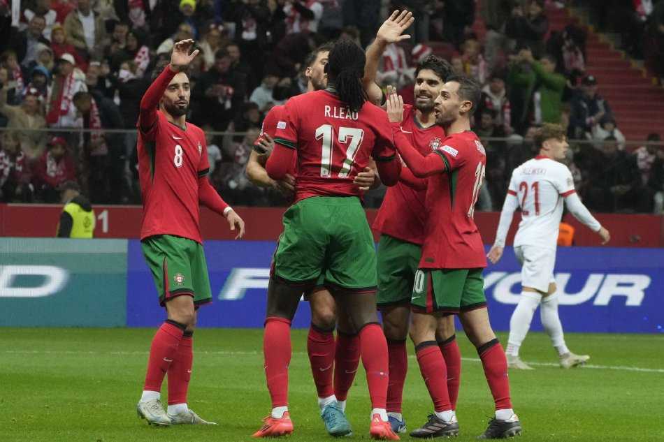 波兰0-4乌克兰复盘:巨星缺阵暴露阵容断层,红白军团主场遭横扫无缘BJK杯决赛圈 波兰0-4乌克兰复盘:巨星缺阵暴露阵容断层,红白军团主场遭横扫无缘BJK杯决赛圈