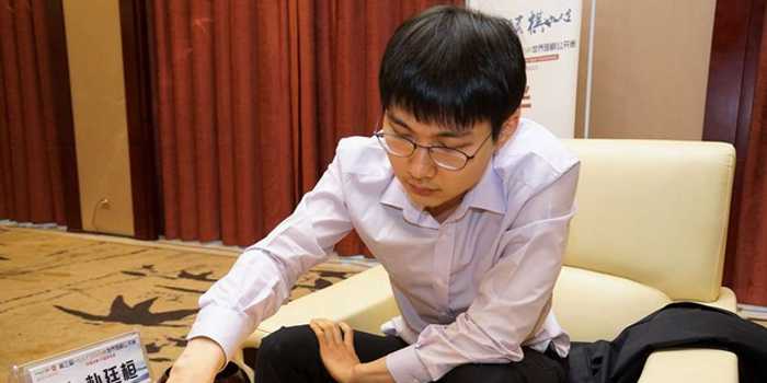 贺岁杯柯洁99%胜率被逆转,朴廷桓执黑首胜终结宿命 贺岁杯柯洁99%胜率被逆转,朴廷桓执黑首胜终结宿命