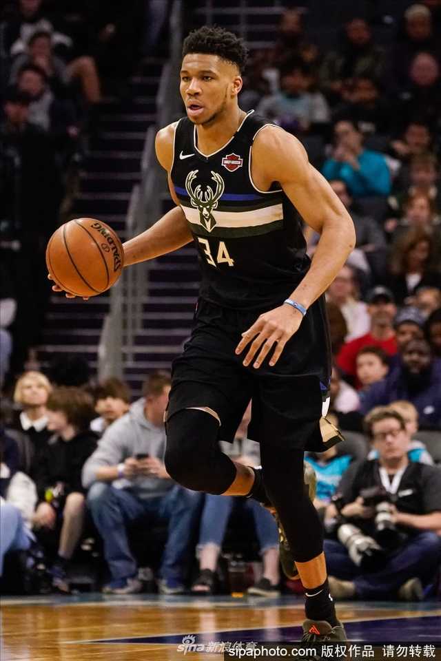 50胜传奇TKO终结跨界之战，梅威瑟拳台封神之夜