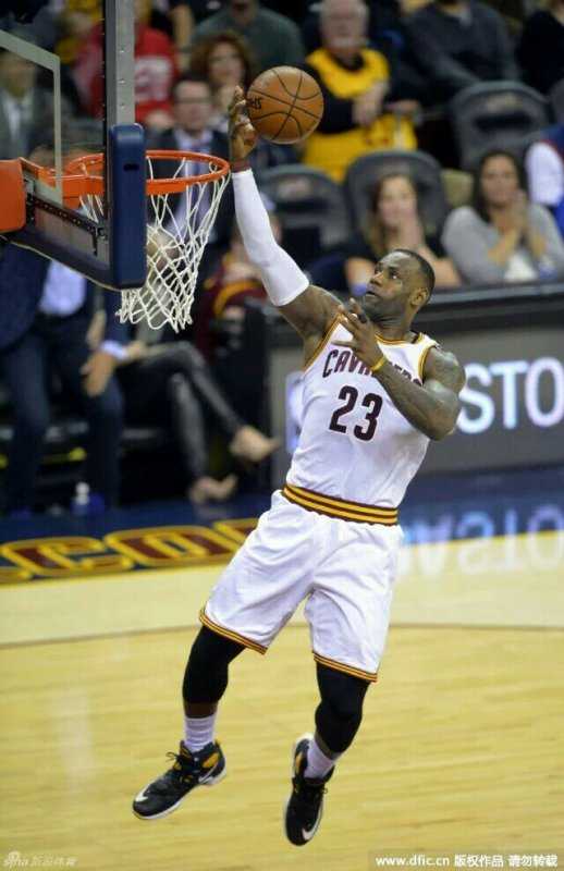 【标题】残阵勇士爆冷客胜骑士 斯潘塞生涯新高19分