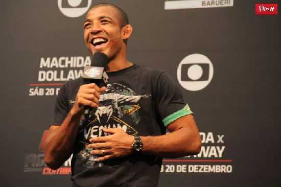 传奇陨落之夜：康纳13秒KO奥尔多