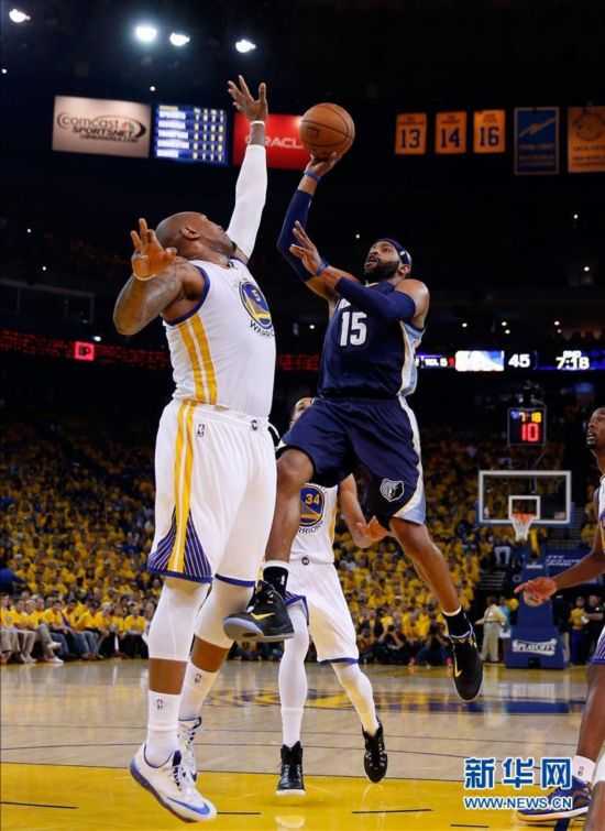 勇士105-112灰熊：末节崩盘跌至西部第十，库里全场被锁仅17分