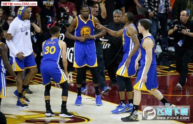 勇士16分逆转国王：库里30分率队延续对国王13连胜
