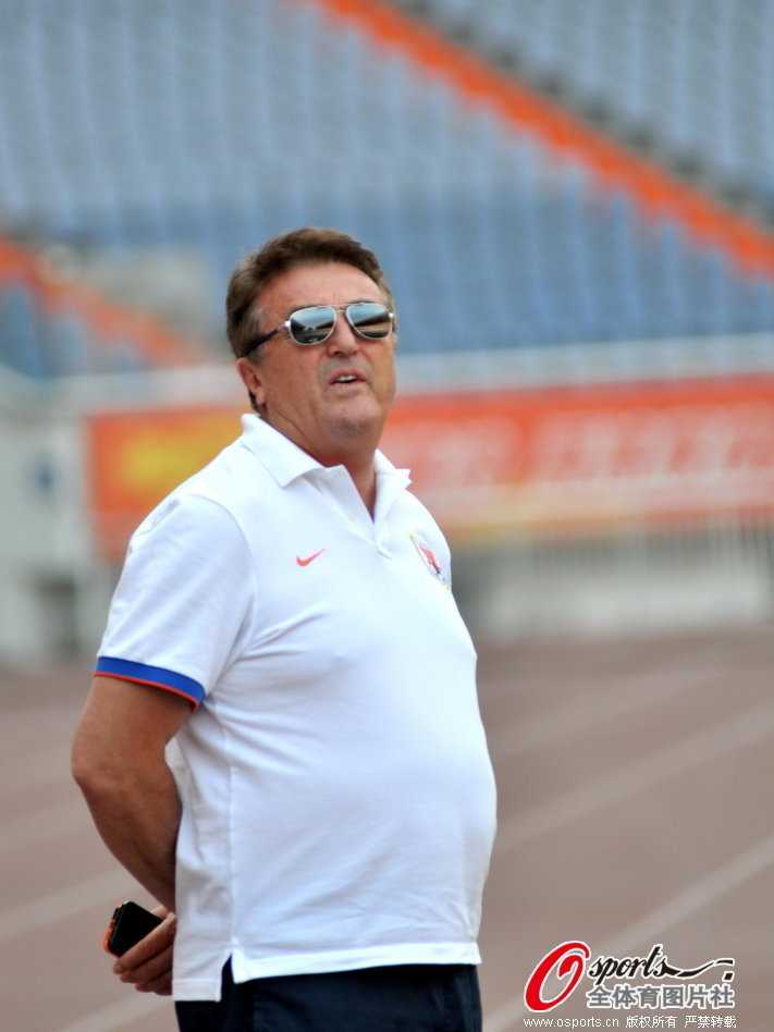 好的，根据你提供的搜索资料，我未能找到2026赛季山东鲁能与贵州人和的比赛记录。