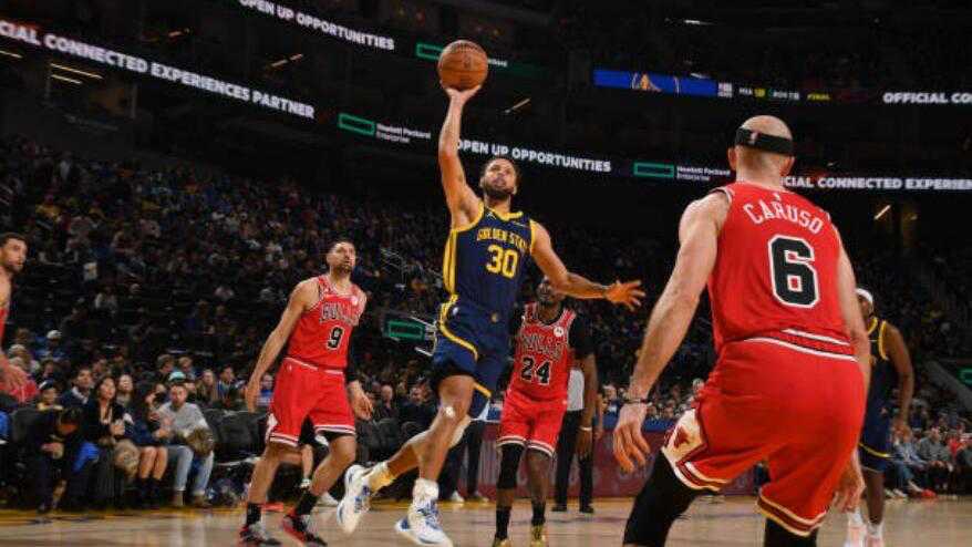 库里25+11+7送MVP对决历史课