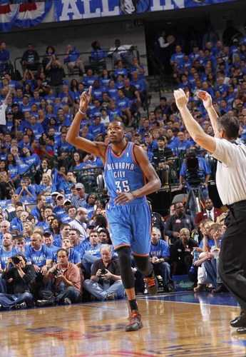 德克28000分里程碑 小牛7人上双力克雷霆三巨头