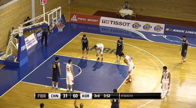 世预赛中韩对决，国足0-3落后连追两球2-3惜败