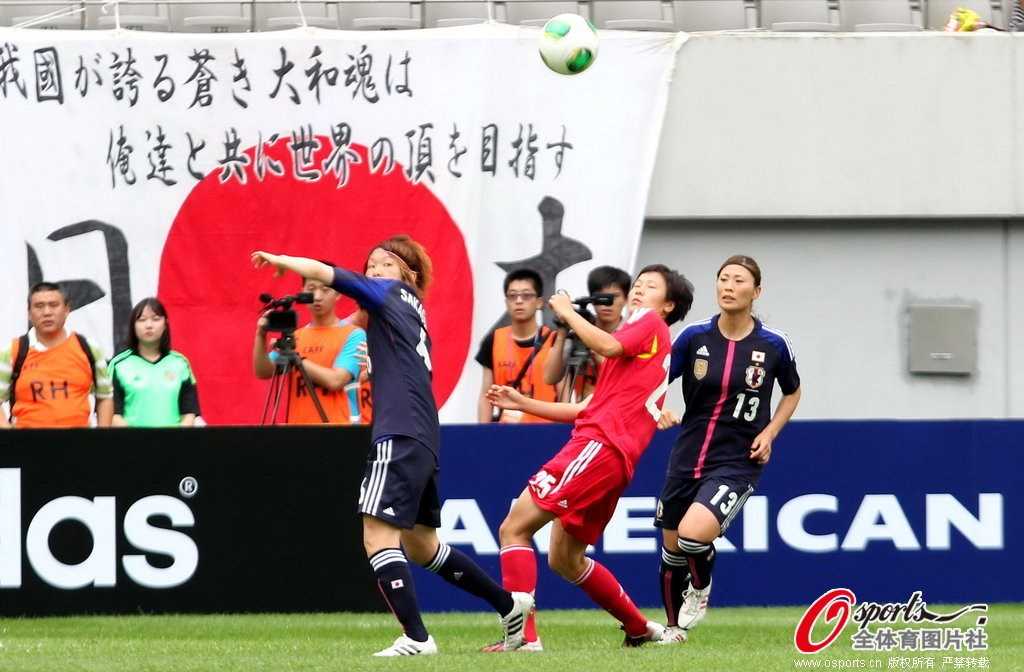 东亚杯国足0-3完败韩国，新帅久尔杰维奇首秀开门黑