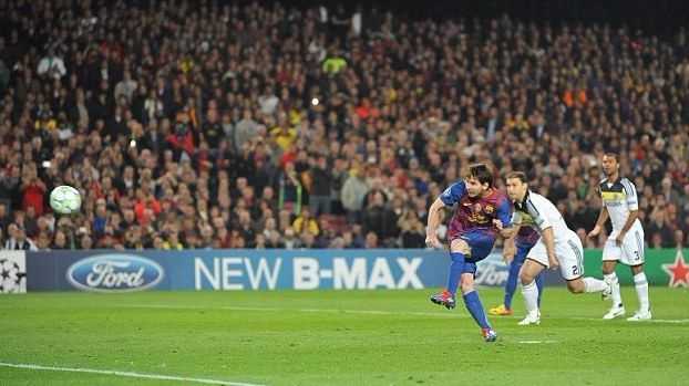 梅西欧冠大四喜封神！巴萨4-1屠杀阿森纳（30字）