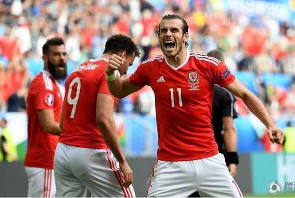 欧洲杯半决赛C罗传射力压贝尔，葡萄牙2-0淘汰威尔士