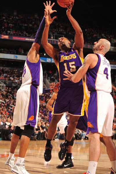 湖人vs太阳：21分逆转折射西部格局之变