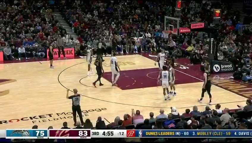 米切尔43分碾压魔术，骑士客场夺取东部第三主动权