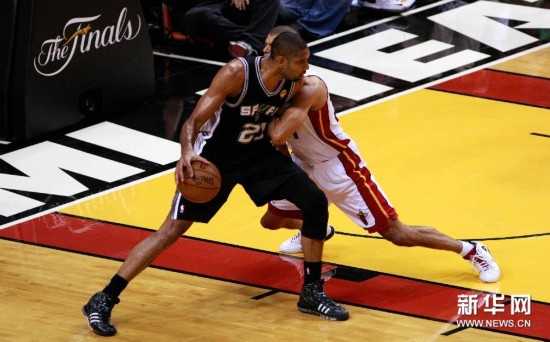 雷·阿伦绝命三分拖入加时 热火103-100马刺进抢七